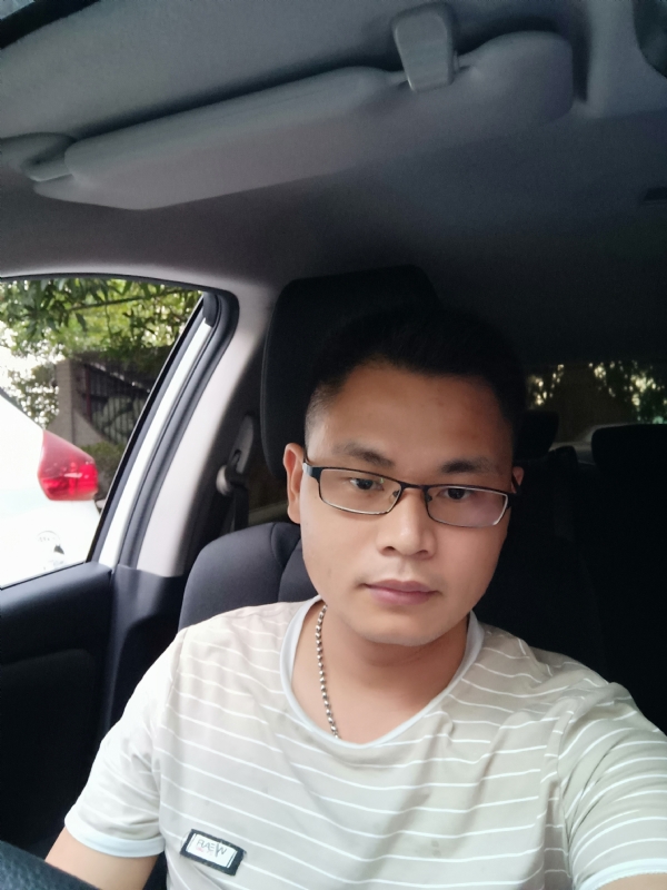 水明的第一张照片--广州闪婚服务中心