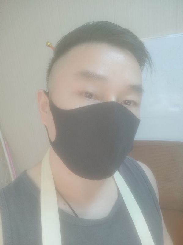 Poluk秦的第二张照片--广州闪婚服务中心