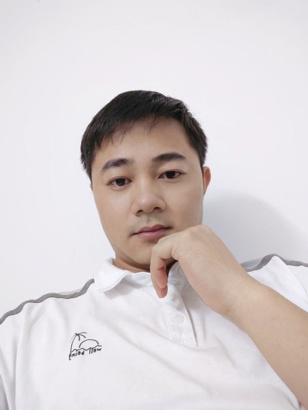 啊良的第一张照片--广州闪婚服务中心