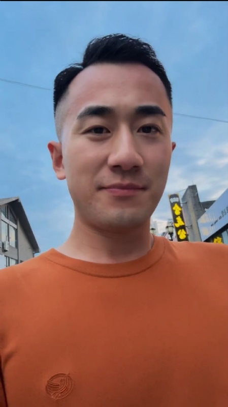 往事随风的第一张照片--广州闪婚服务中心